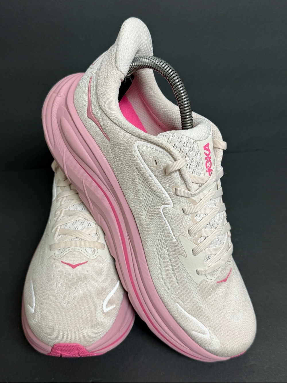 Hoka Clifton 10 Women’s Size 9.5 Rose Pale Pink Running Shoes BARELY WORN - Picture 2 of 11